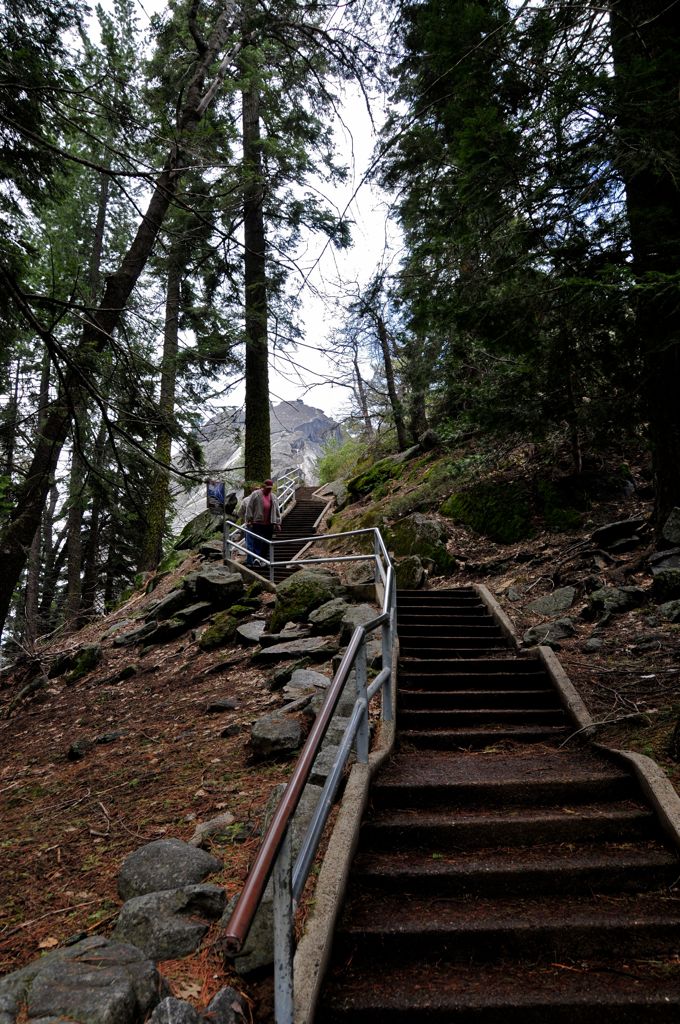 Heading up to Moro Rock/