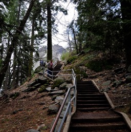 Heading up to Moro Rock/
		    