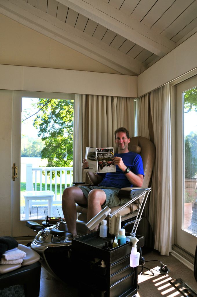 Dan feeling manly reading Car & Driver magazine... during a pedicure/