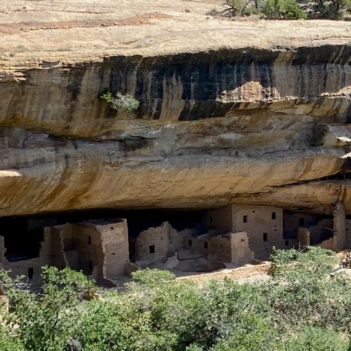 Houses in the cliffs/
		    