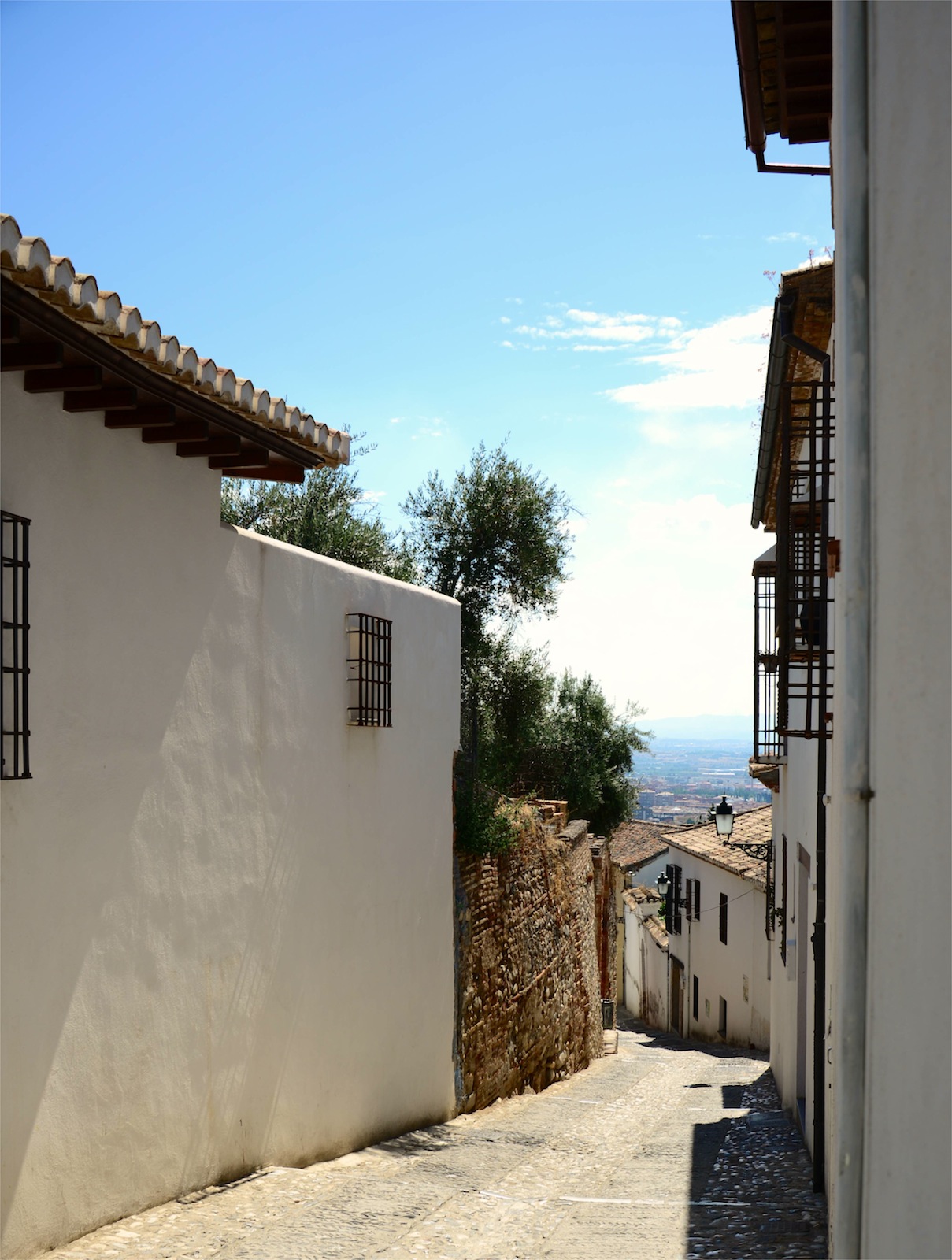 Streets of Albaicín/