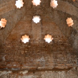 We love the hole-in-the-ceiling thingies/
		    