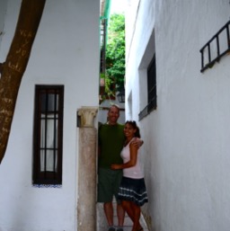 Teeniest street in Córdoba/
		    