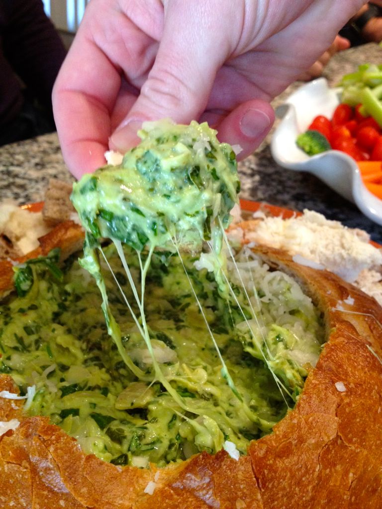 Cheezy spinach dip thingy... so good!/