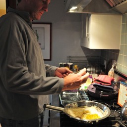 Dan attempts to make corn bread.../
		    