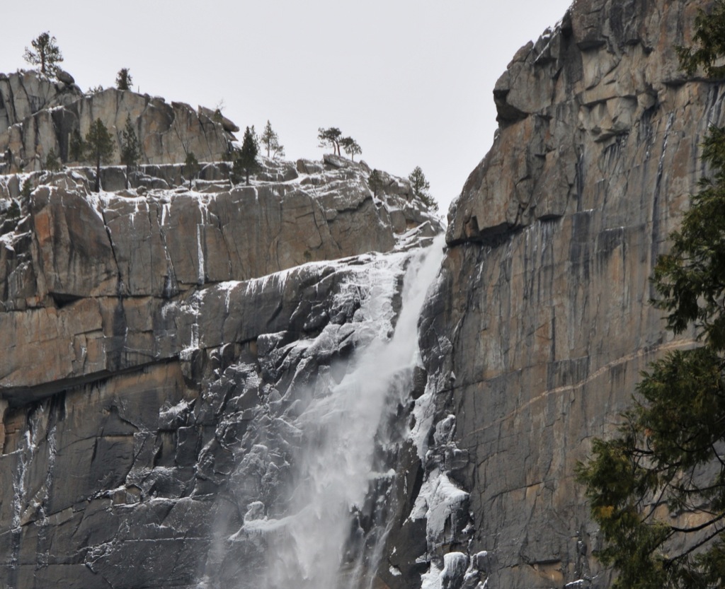 Yosemite falls/