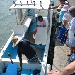 Boat to Playa Las Gatas/
		    