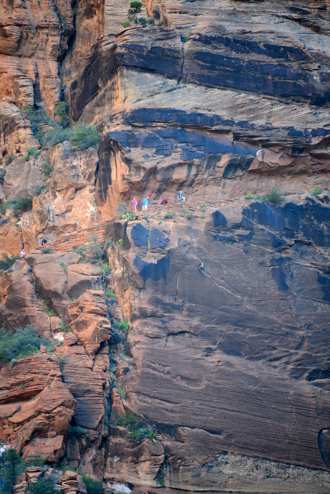 Just to show how closely the trail hugs the rocks/