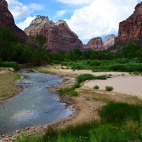 The valley/
		    